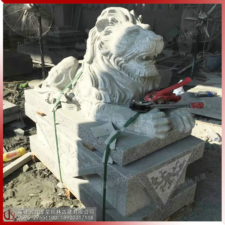 銀行門(mén)口石獅子
